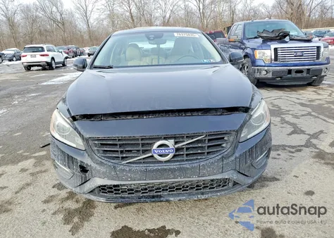 2017 Volvo S60 Dynamic z USA, uszkodzony, nr VIN YV140MTL2H2420285
